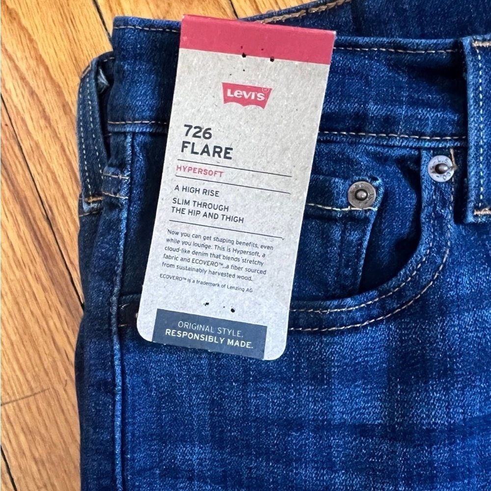 Levi 726 Flare
